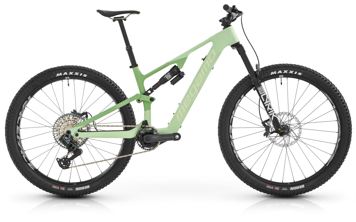 29" NATIVE 03 - MINT M (24)