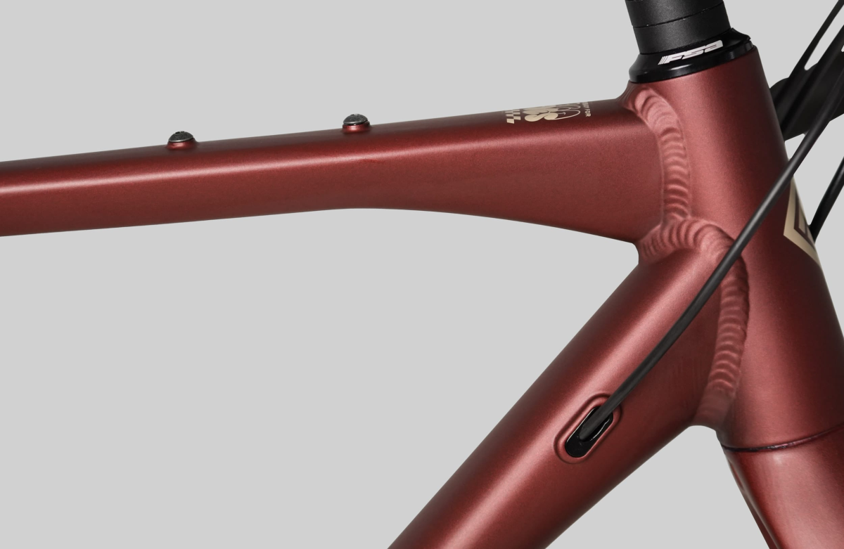 JAKAR 30 EQUIPPED - GARNET S (26)