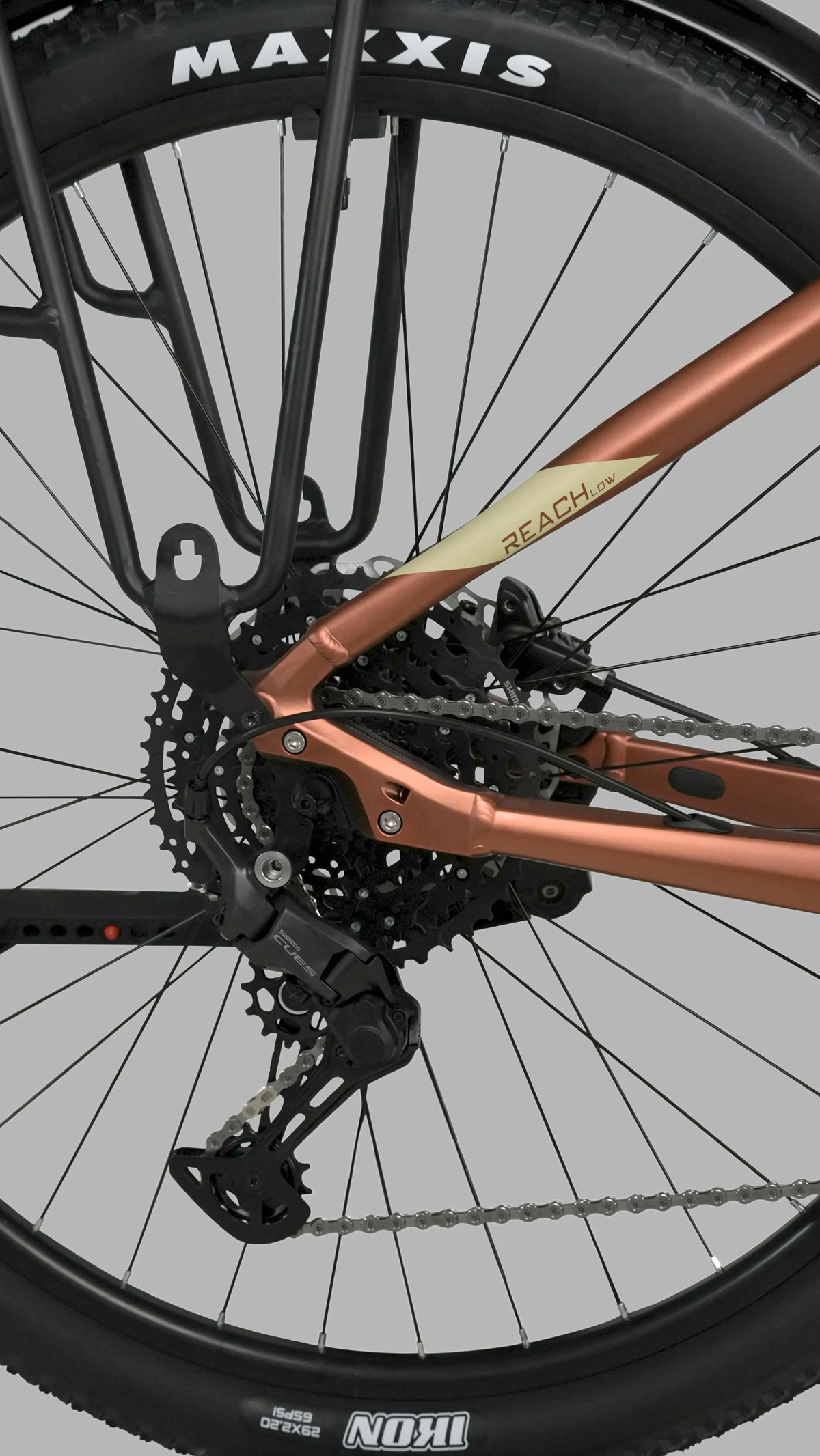 29" REACH LOW 05 EQUIPPED - BROWN S (26)